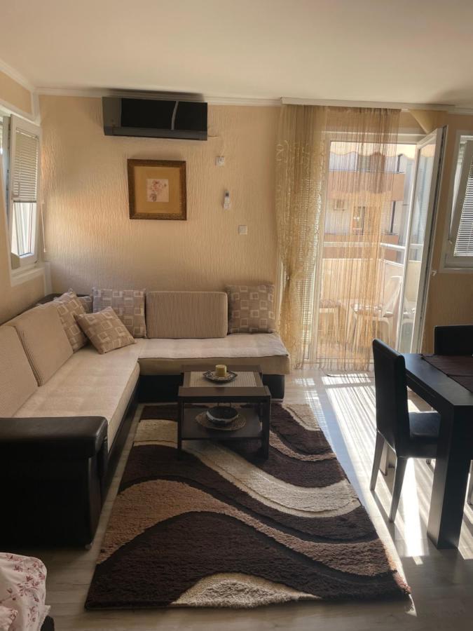 Studio Apartment For Rent In Будва Экстерьер фото