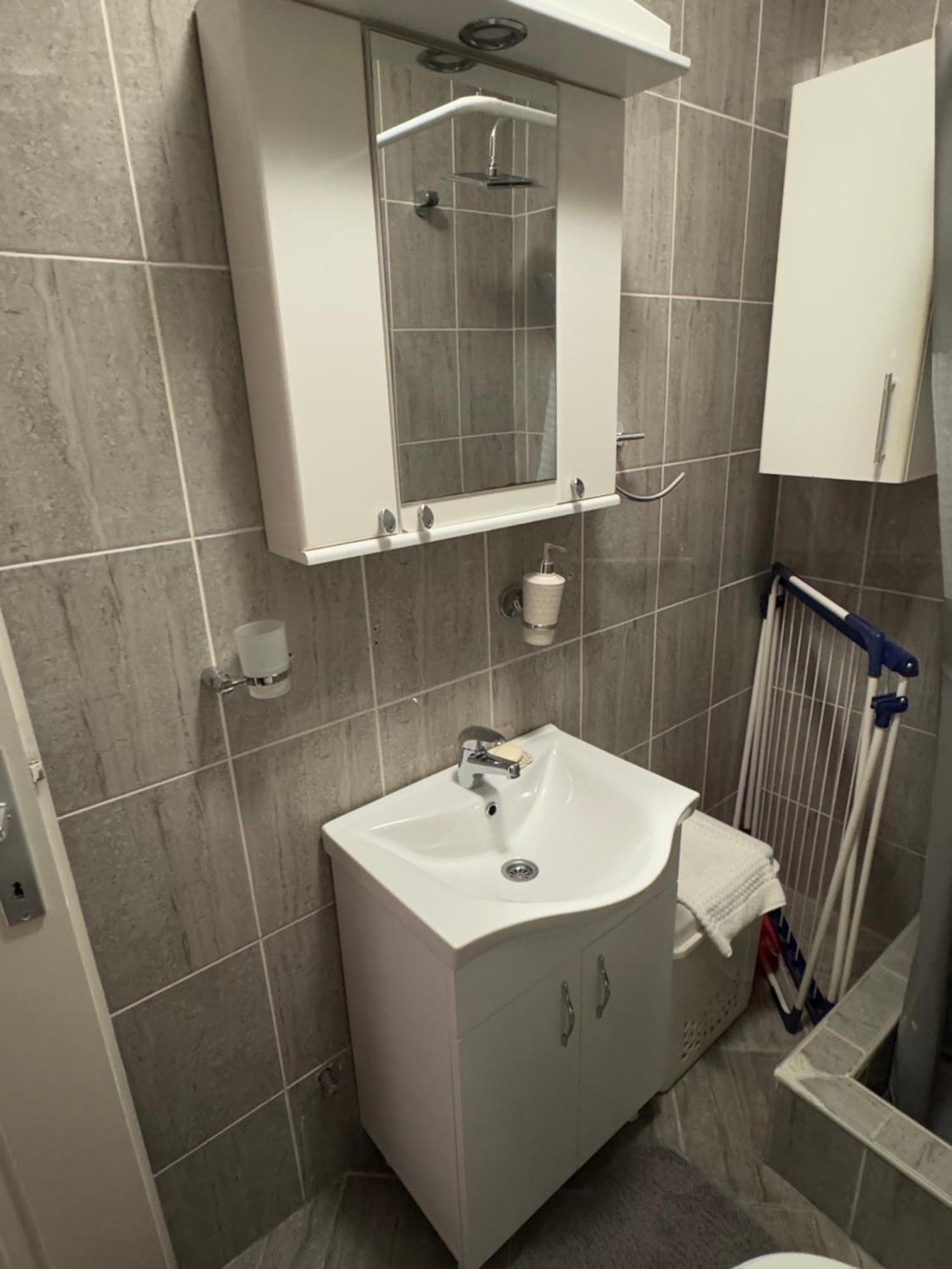 Studio Apartment For Rent In Будва Экстерьер фото
